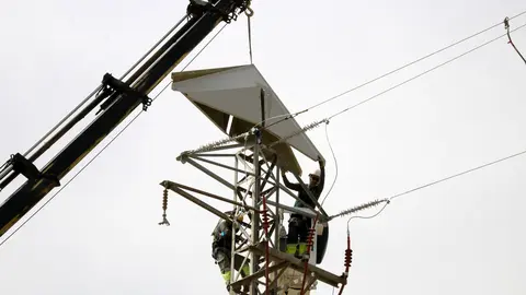 Imatge de la instal·lació de l'estructura. Foto: Endesa