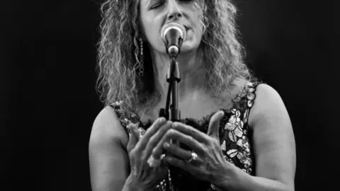 La cantant Nina Simonet assistirà al festival Interfado. Foto: ACN