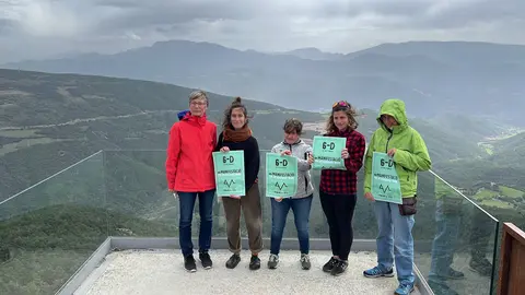 Imatge de diversos integrants de la plataforma Pirineu Viu. Foto: ACN