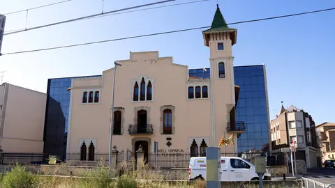 Pla obert on es pot veure l'edifici del Consell Comarcal del Pla d'Urgell, a Mollerussa. Foto: ACN