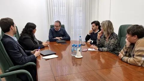 Imatge de la reunió de treball amb la delegada del Govern Núria Gil. Foto: Ajuntament de Mollerussa