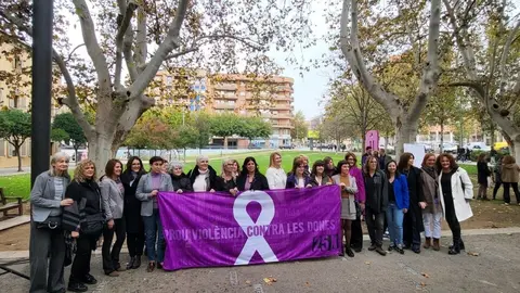 Imatge de l'acte davant del Rectorat de Lleida. Foto: Cedida per Oscar Roque