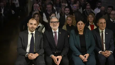 El conseller Albert Dalmau al costat del paer en cap Fèlix Larrosa. Foto: Cedida pel Govern