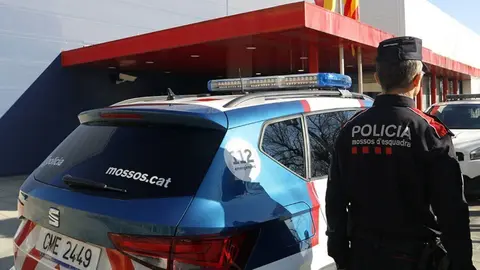 Un agent dels Mossos d'Esquadra a Mollerussa. Foto ACN