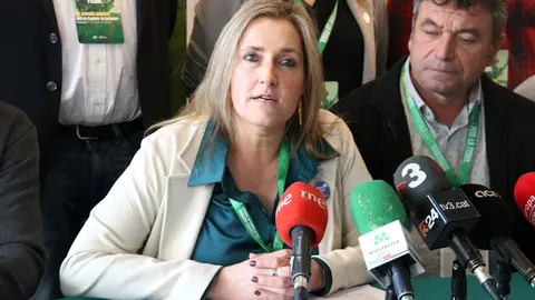 La portaveu de la nova comissió permanent d'Unió de Pagesos, Raquel Serrat, durant una roda de premsa. Foto: ACN