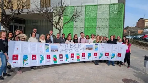 Alguns dels sanitaris que han signat el manifest. Foto: ACN