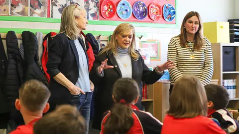 Violant Cervera i Neus Caufapé visiten el Col·legi Santa Anna de Lleida. Foto: JuntsXcat Paeria de Lleida