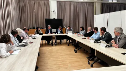 Reunió d'urgència de la Diputació de Lleida després de l'apagada elèctrica. Foto: ACN