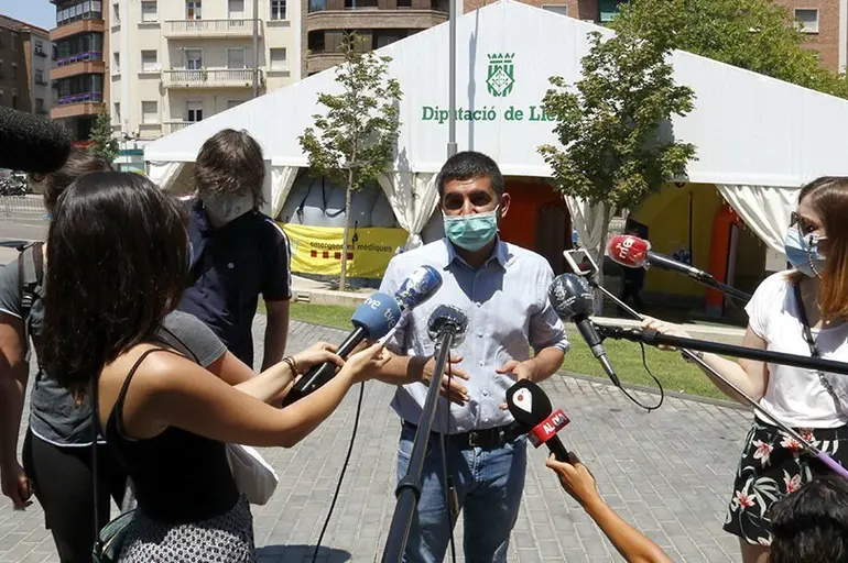 El conseller El Homrani no descarta un confinament domiciliari al Segrià El conseller El Homrani no descarta un confinament domiciliari al Segrià