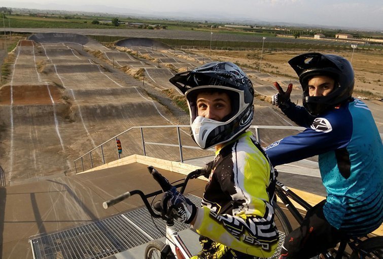 Marc i Àlex Márquez en el circuit de Vila-sana