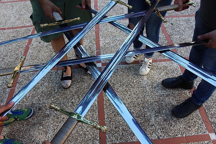 L'Agrupació Seny Major impulsen la recuperació del ball d'Espases