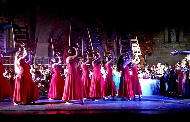 Espectacle de dansa en el marc del Sopar Romà de Guissona
