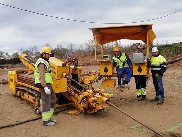 Practiques de perforacions dirigides >Catalana de Perforacions