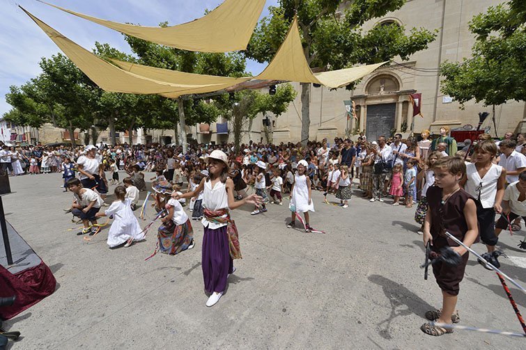 Els més petits de la vila participen en els Firals de Bellvís.