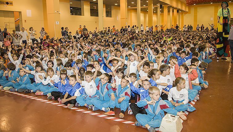 Més de 2.000 escolars assisteixen a la festa Disfruita-la a Mollerussa