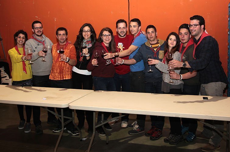 Elws escoltes de Cal-Met col·laboren en el tast solidari Vi per Vida