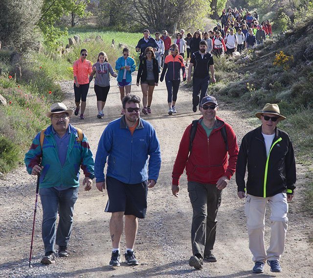 Els participants en la primera Marxa Baix Sió de Motgai interior