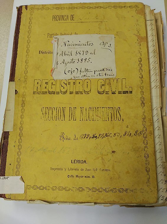 Un dels documents de l'arxiu de Bell-lloc