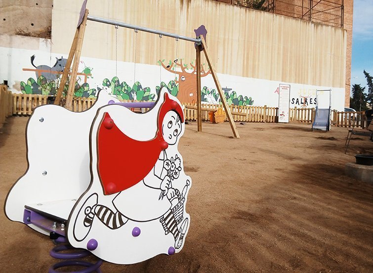 Parc  infantil La Caputxeta a Cervera
