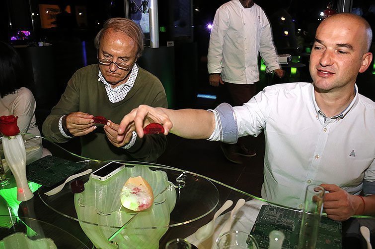 Els clients que van gaudir de la carta en 3D a La Boscana