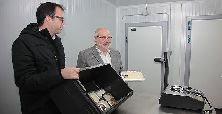 Centre distribució d'Aliments, Solsona i Huguet presenten el nou servei Centre distribució d'Aliments, Solsona i Huguet presenten el nou servei
