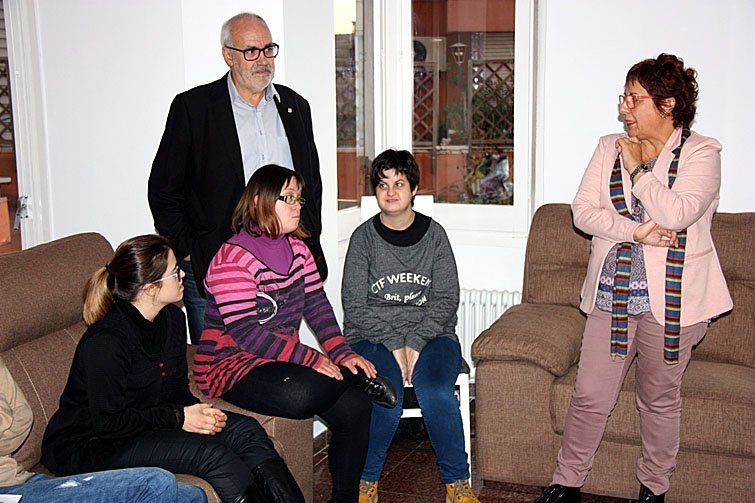 foto consellera bassa texte down