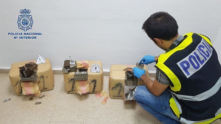 Material decomisat per la Policia Nacional 2