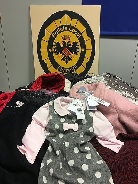 El material sustret per les detingudes 1