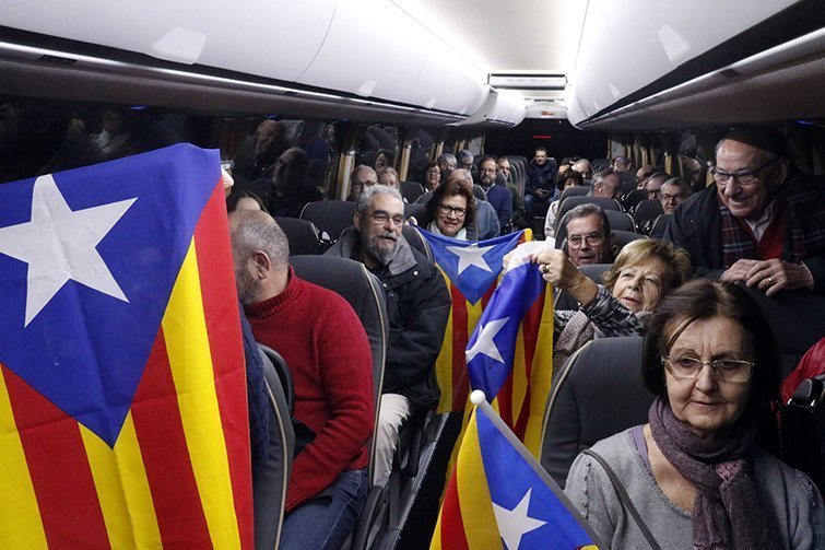 Interior d'un dels autobusos que es traslladen a Barcelona