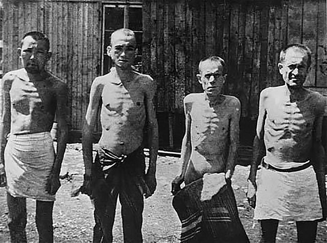 Presoners de guerra soviètics en el camp de concentració de Mauthausen. Àustria, gener del 1942.