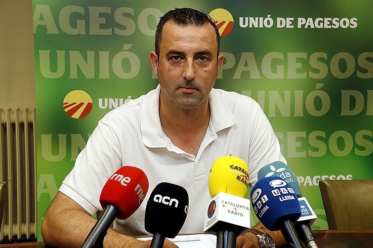 Pla mig del responsable d'herbacis d'UP, Santiago Caudevilla, en roda de premsa el 14 de juliol de 2017. (Horitzontal)
