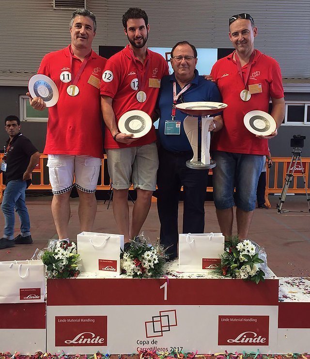 Joel Segura, Ramon Gutiérrez i Josep Llobera amb Antoni Miquel