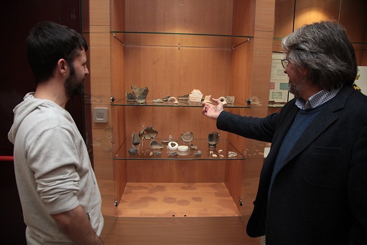 Sebastià Garralon i Sergi Balcells en l'exposició a l'Ajuntament de Sidamon