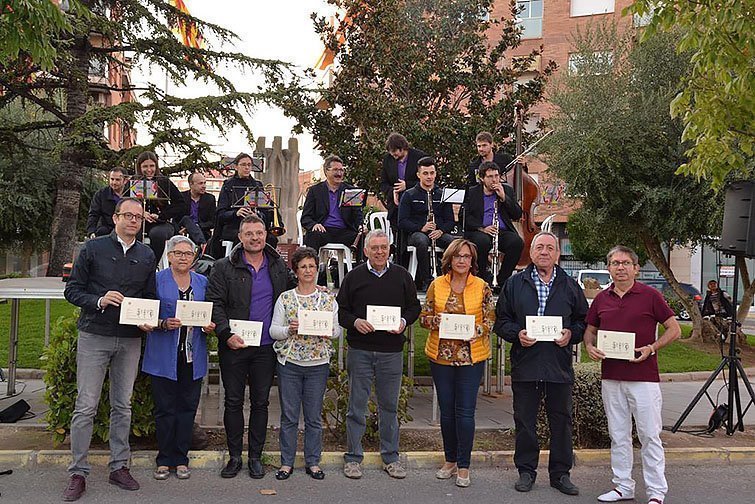Estrena de la sardana “Amics Abans i Ara” en la ballada en commemoració al Monument a la Sardana texte