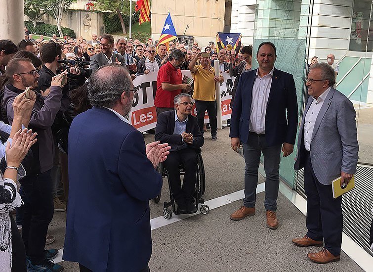 Suport a la declaració de Mir i Villas a la fiscalia pel referèndum texte