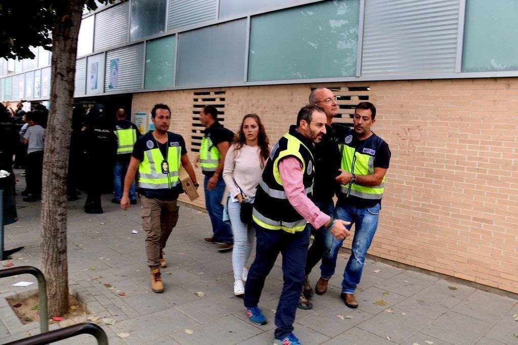 La Policia carrega a Cappont de Lleida, amb algun ferit