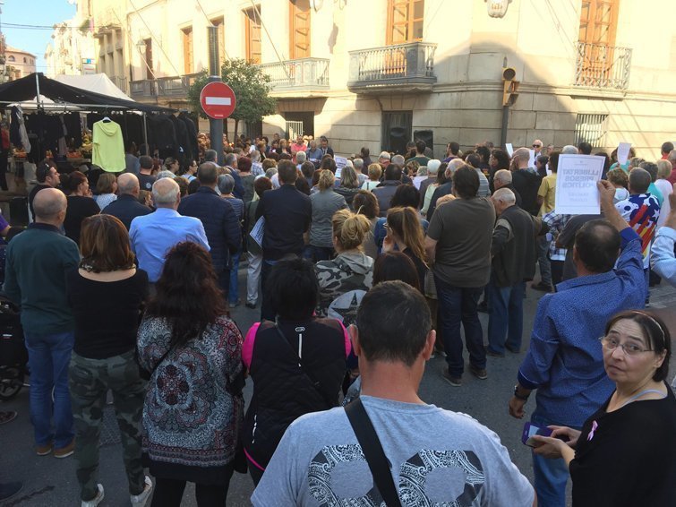 Concentració en rebuig a l'empresonament dels líders d'Òmnium i l'ANC a les Borges
