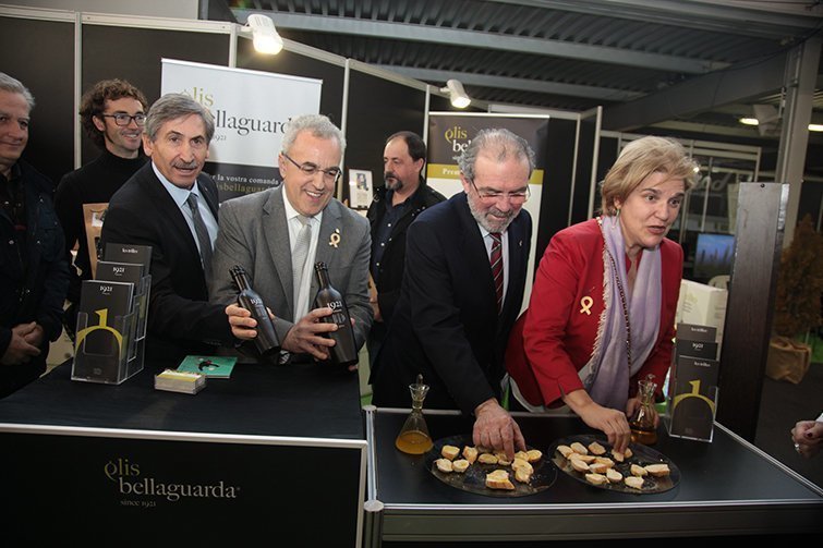Alturo, Mir, Reñé i Rahola, degustant l'Oli de les Garrigues a la i inauguracio de la 55a Fira