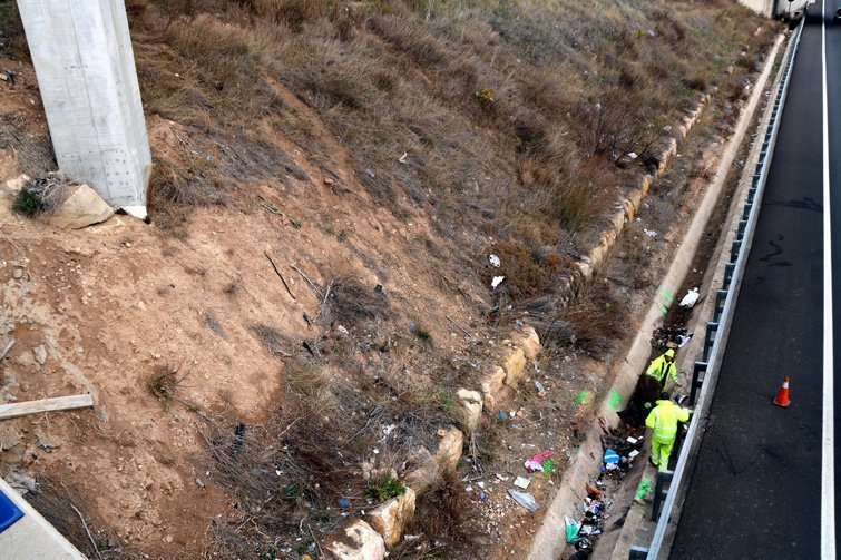 La rotonda de les Gavarres, a la T-11, a Tarragona, lloc de l'accident