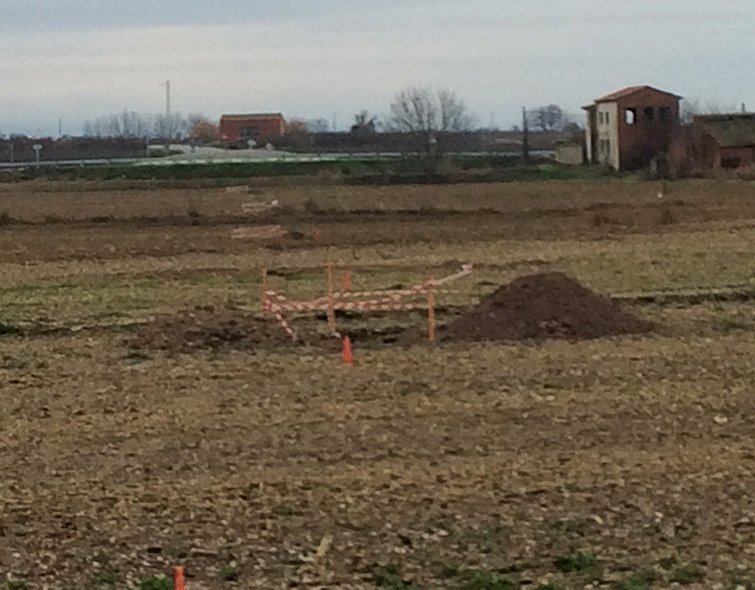 Imatge de la variant d'Ivars, al fons, i les obres de la xarxa de reg text 1