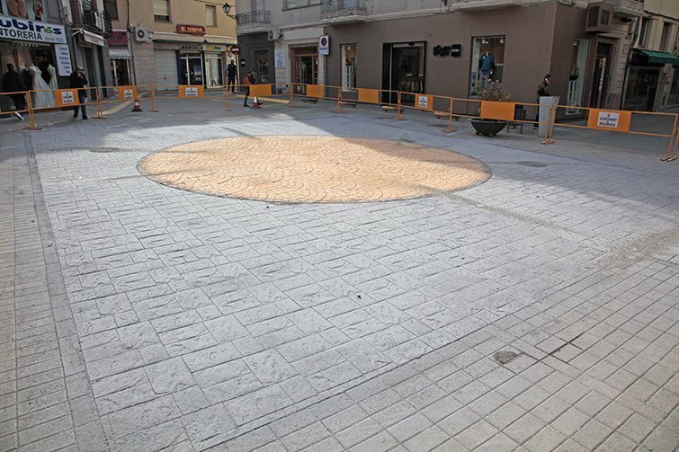 Plaça Pla d'Urgell reformada