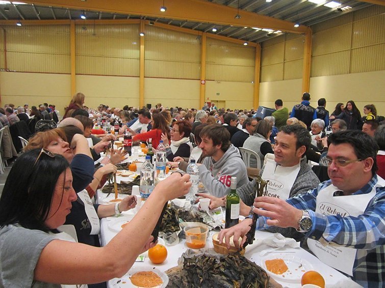 Participants en la Calçotada Popular 2017 itexte