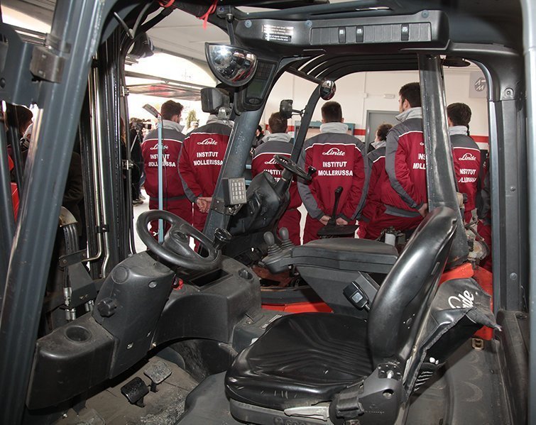 Taller Carretons elevadors INS Mollerussa