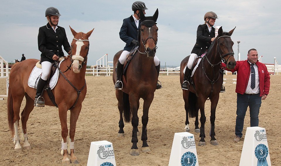 Ingrit Farnell segona en el concurs de Salts Memorial Manolo Ferrao