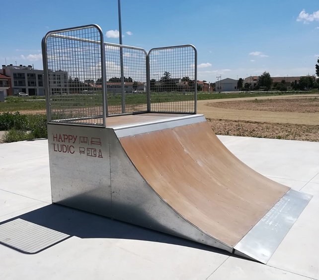 Imatge dels equipaments en la nova zona Skate del Palau d'Anglesola Texte