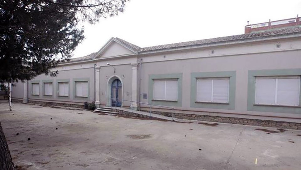 Antic col·legi Francesc Feliu on s'habilitarà el Centre per la gent gran Antic col·legi Francesc Feliu on s'habilitarà el Centre per la gent gran