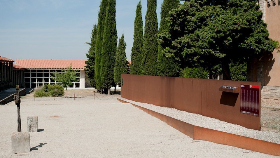Fossa comuna en el cementiri de Cervera