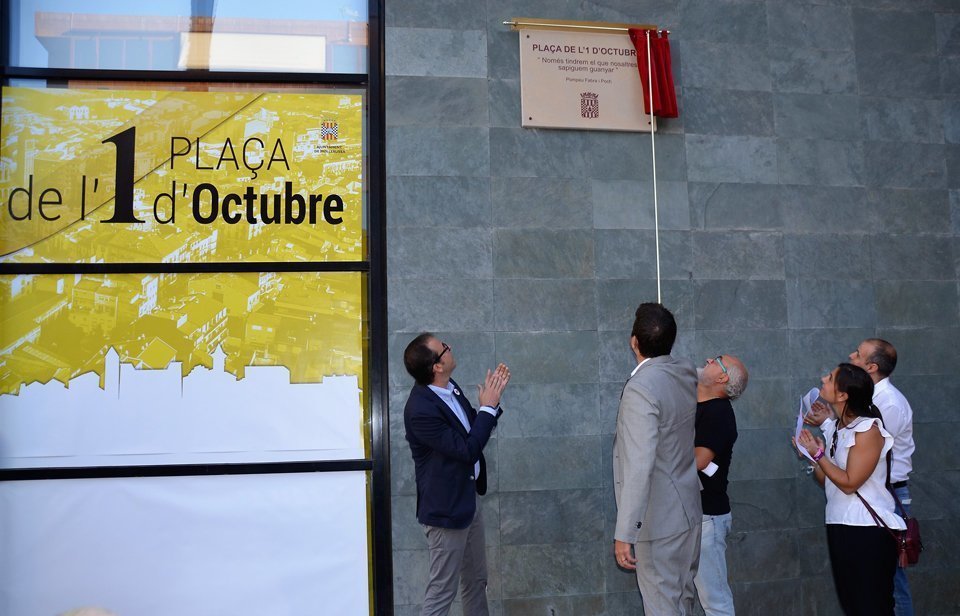Acte inauguració plaça 1 d'Octubre a Mollerussa 2
