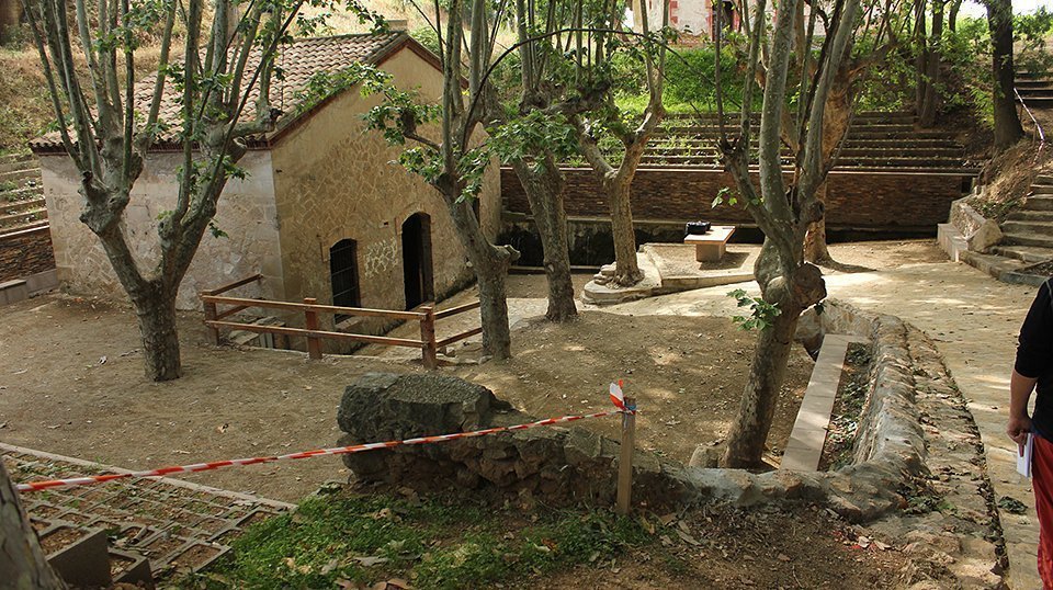 Els Amics i Amigues de la Banqueta de Mollerussa van impulsar la restauració de l'espai Els Amics i Amigues de la Banqueta de Mollerussa van impulsar la restauració de l'espai