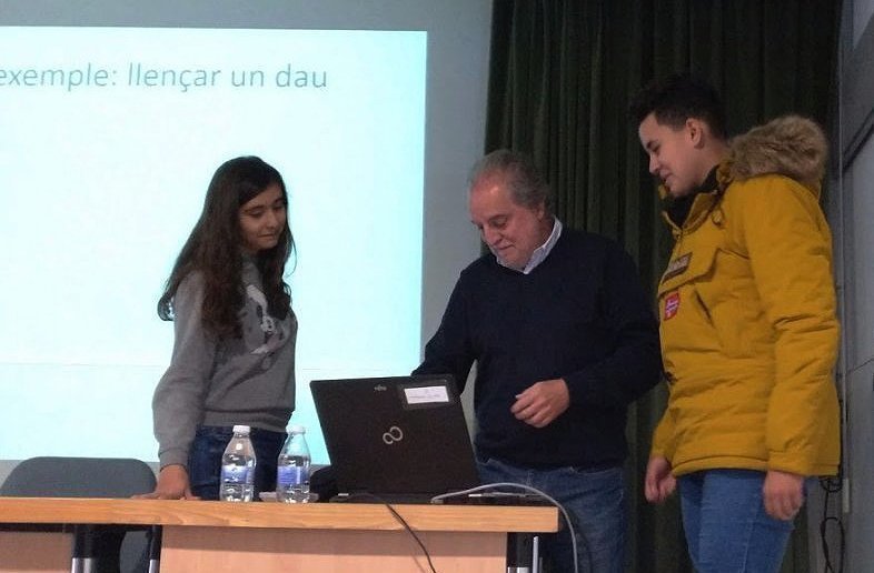 La xerrada de Xavier Vilella a INS Ermengol IV de Bellcaire 1